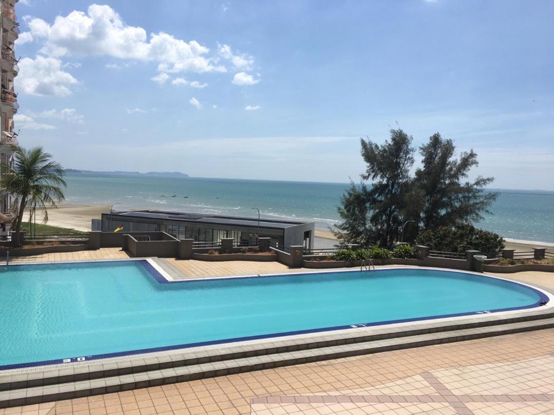 Jc Sunshine Bay Resort Apartment Port Dickson Buitenkant foto